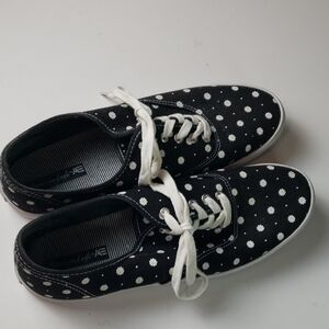 American Eagle Outfitters Black Canvas Sneakers with White Daisy Print